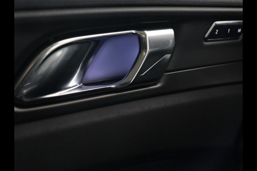 Lynk & Co 01 1.5 Plug In | Panoramadak | Infinity by Harman | Camera | Adaptive cruise | Stoelverwarming | Carplay | Memory | Full LED | PHEV