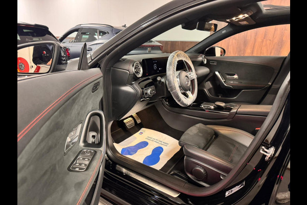 Mercedes-Benz CLA-Klasse 250 e AMG Line PANO|ACHT.CAMERA|19INCH
