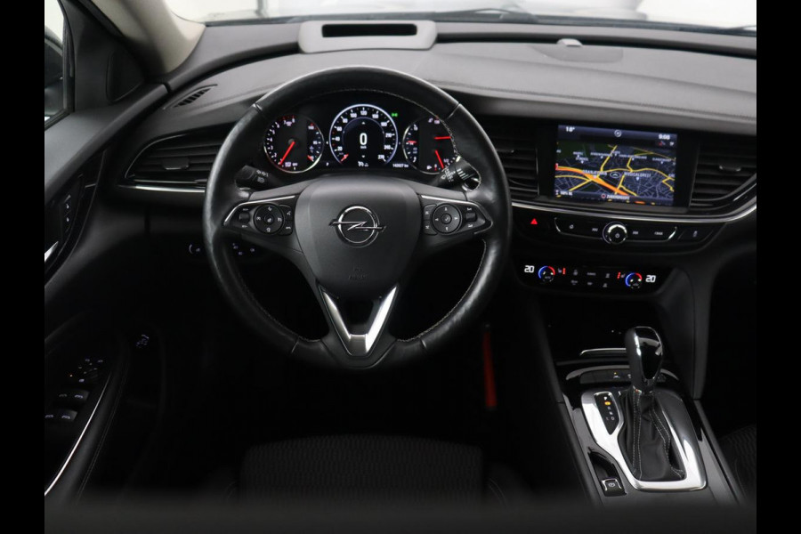 Opel Insignia 1.5 Turbo Innovation | Head-Up | Trekhaak | Stoel & stuurverwarming | Camera | Matrix LED | Carplay | Keyless | Navigatie | Climate control | DAB | Cruise control