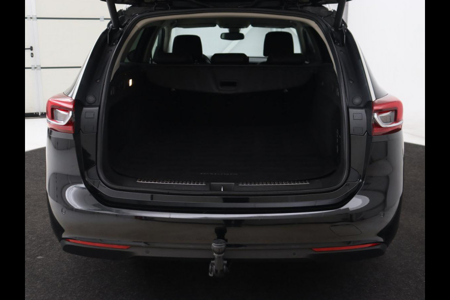 Opel Insignia 1.5 Turbo Innovation | Head-Up | Trekhaak | Stoel & stuurverwarming | Camera | Matrix LED | Carplay | Keyless | Navigatie | Climate control | DAB | Cruise control