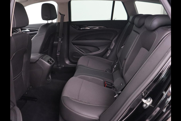 Opel Insignia 1.5 Turbo Innovation | Head-Up | Trekhaak | Stoel & stuurverwarming | Camera | Matrix LED | Carplay | Keyless | Navigatie | Climate control | DAB | Cruise control