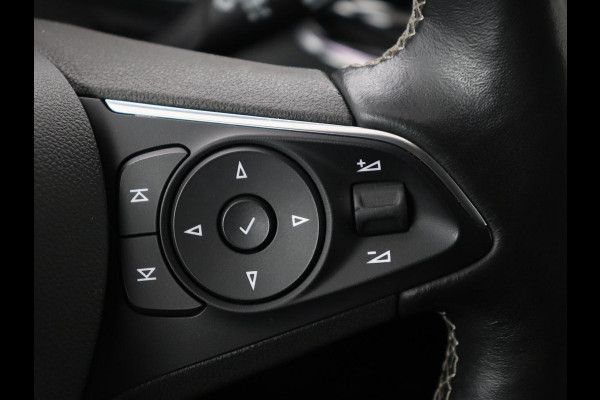 Opel Insignia 1.5 Turbo Innovation | Head-Up | Trekhaak | Stoel & stuurverwarming | Camera | Matrix LED | Carplay | Keyless | Navigatie | Climate control | DAB | Cruise control