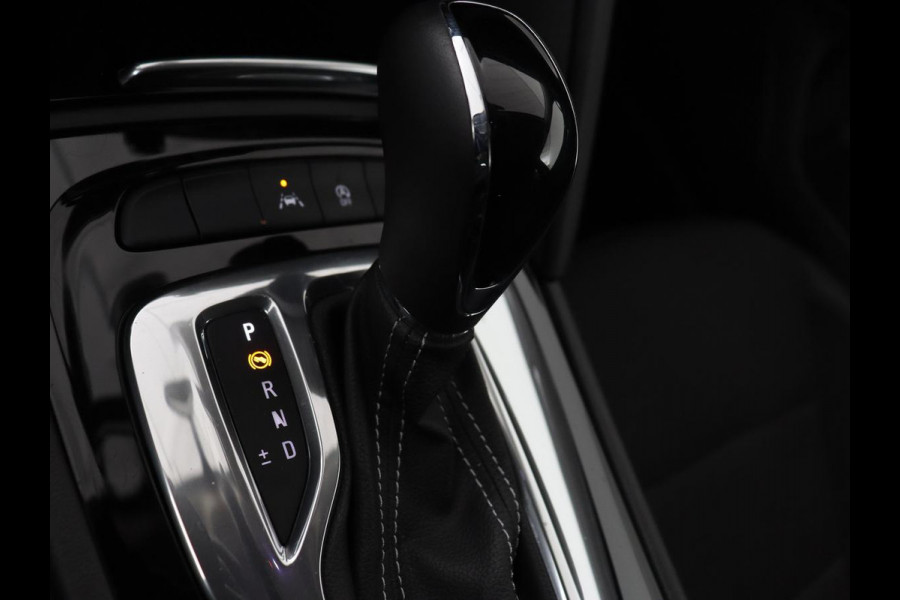 Opel Insignia 1.5 Turbo Innovation | Head-Up | Trekhaak | Stoel & stuurverwarming | Camera | Matrix LED | Carplay | Keyless | Navigatie | Climate control | DAB | Cruise control