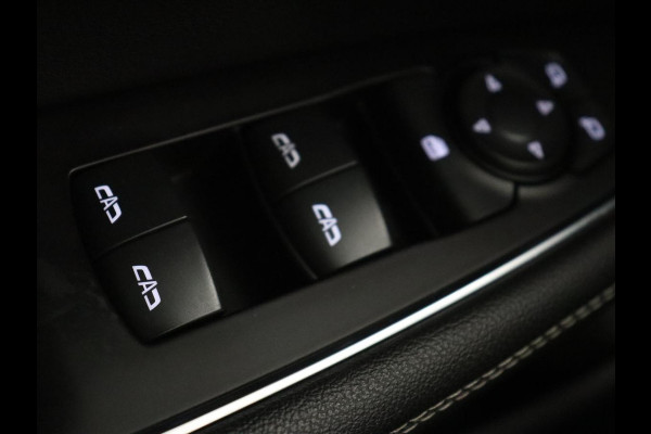 Opel Insignia 1.5 Turbo Innovation | Head-Up | Trekhaak | Stoel & stuurverwarming | Camera | Matrix LED | Carplay | Keyless | Navigatie | Climate control | DAB | Cruise control