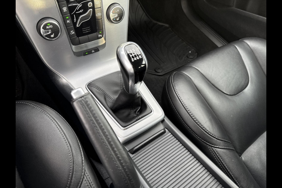 Volvo V40 2.0 T2 Nordic+ Leder