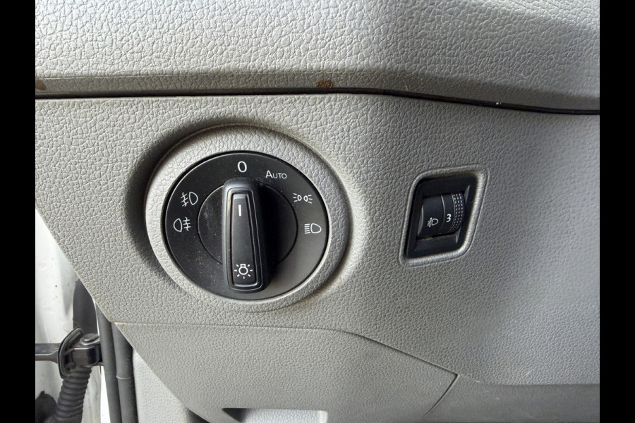 Volkswagen Crafter 35 2.0 TDI 141 PK Euro 6 L3H3 CarPlay/dab/cruise control/navigatie