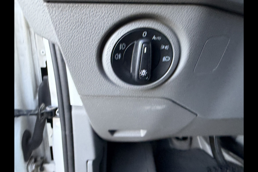 Volkswagen Crafter 30 2.0 TDI 177PK Euro6 L3H3 Automaat/CarPlay/cruise control/achteruitrijcamera