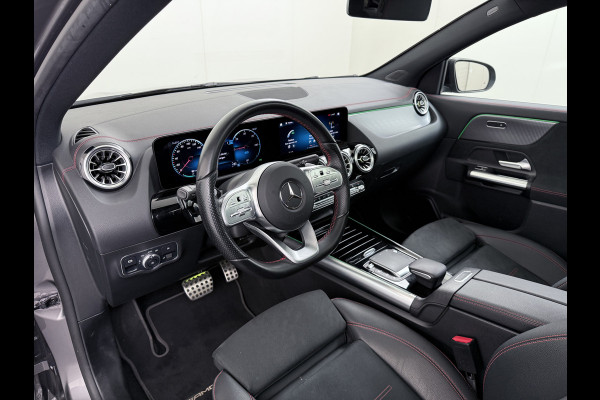 Mercedes-Benz EQA 250 AMG 67kWh Apple Carplay Android Auto Pano-/Schuif-Dak Leer/Alcantara Advanced LED-High-Performance Camera Navi+10" Connect D 191pk AUT. Night-pakket Connect-20 DAB Actieve park-assist+Rem-assistent Adaptive-Gr-licht Stoelverwarming Elek.Achterklep DAB High Perf.-LED  Keyless Business Solution 11kw-AC 1e Eigenaar Origineel Nederlandse Auto S.O.H. 91% 750kg Trekvermogen