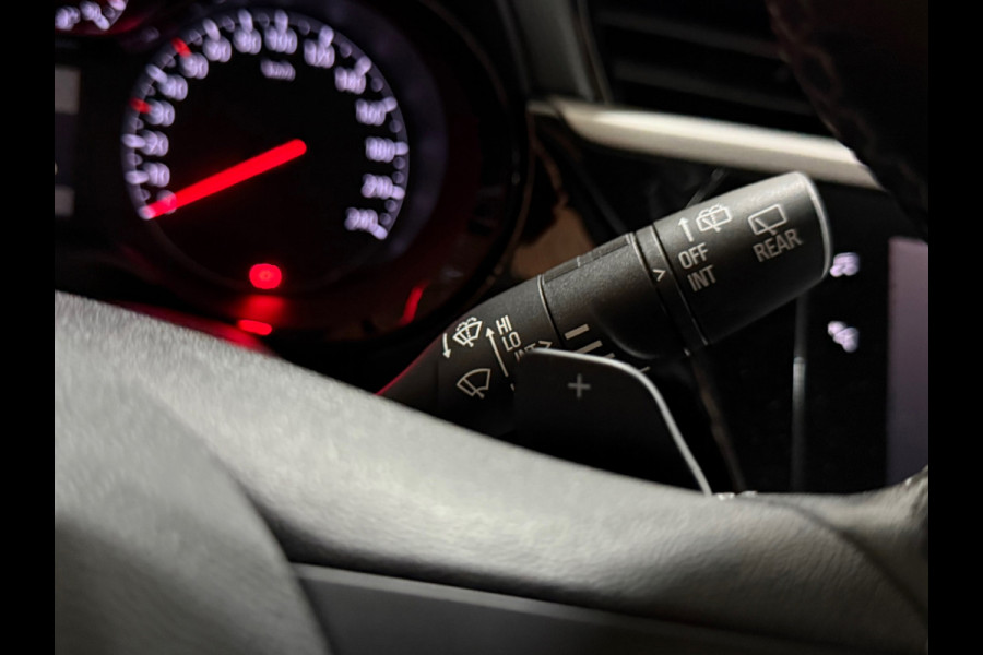 Opel Corsa 1.2 Edition Automaat | Navigatie | Park Pilot | Carplay | ALC | Stoelverwarming