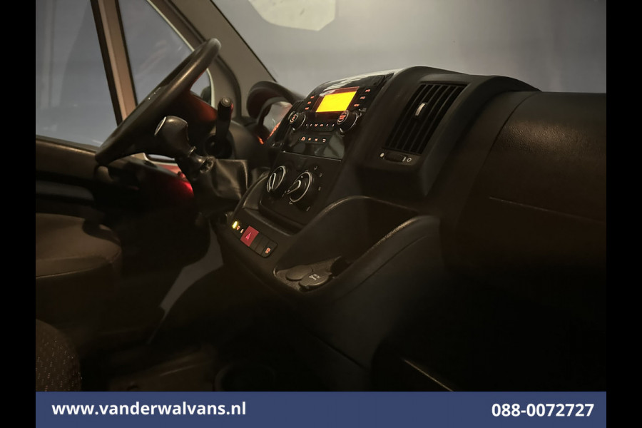 Citroën Jumper 2.2 BlueHDi 141pk Bakwagen Laadklep Euro6 Airco | 1015kg laadvermogen | Cruisecontrol Bijrijdersbank