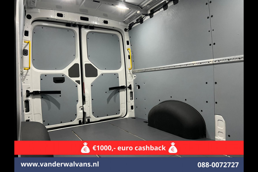Volkswagen Crafter 2.0 TDI 140pk L3H2 (oude L2H1) Euro6 # Airco | Navigatie | Apple Carplay | Android auto parkeersensoren, 3000kg trekvermogen