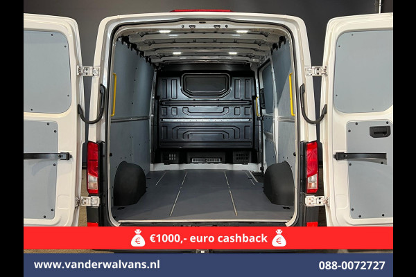 Volkswagen Crafter 2.0 TDI 140pk L3H2 (oude L2H1) Euro6 # Airco | Navigatie | Apple Carplay | Android auto parkeersensoren, 3000kg trekvermogen