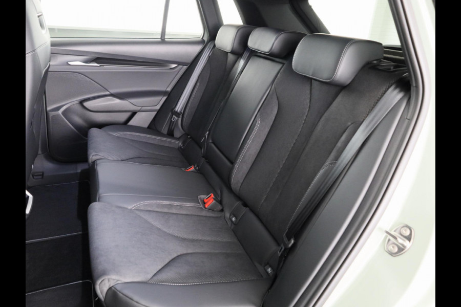 Škoda Elroq 85 Sportline 286 pk | Business upgrade Plus | Matrix LED | elek. achterklep | achteruitrij camera