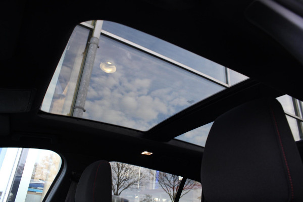 Ford FOCUS Wagon 1.0 EcoBoost Hybrid ST Line X 155pk | Trekhaak afneembaar | Panoramadak | Bang&Olufsen | Adaptive cruise control | Winter Pack | All season banden | Camera