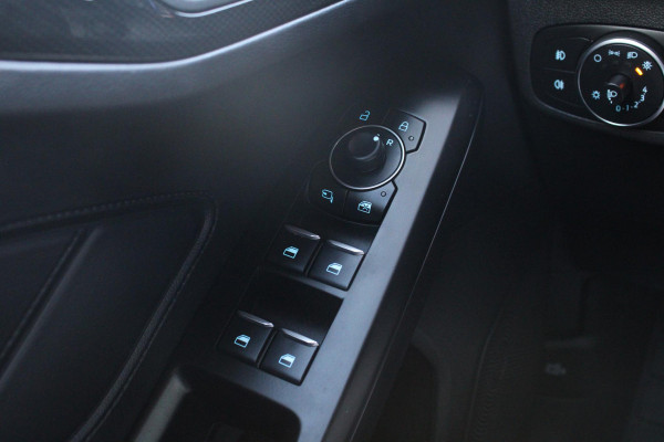 Ford FOCUS Wagon 1.0 EcoBoost Hybrid ST Line X 155pk | Trekhaak afneembaar | Panoramadak | Bang&Olufsen | Adaptive cruise control | Winter Pack | All season banden | Camera