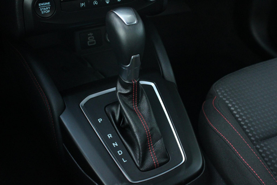 Ford FOCUS Wagon 1.0 EcoBoost Hybrid ST Line X 155pk | Trekhaak afneembaar | Panoramadak | Bang&Olufsen | Adaptive cruise control | Winter Pack | All season banden | Camera