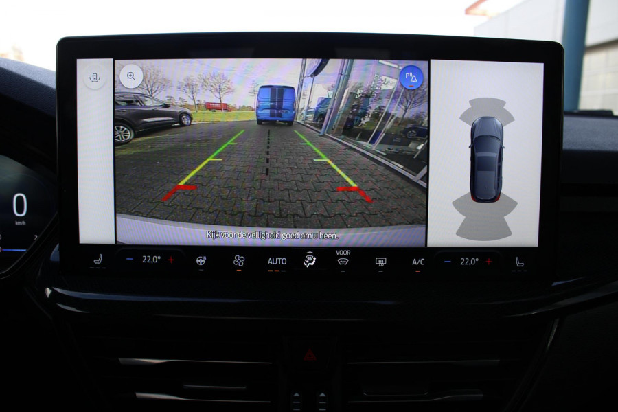 Ford FOCUS Wagon 1.0 EcoBoost Hybrid ST Line X 155pk | Trekhaak afneembaar | Panoramadak | Bang&Olufsen | Adaptive cruise control | Winter Pack | All season banden | Camera