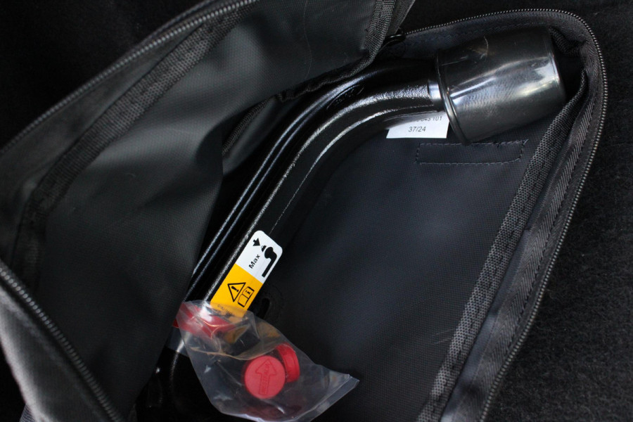 Ford FOCUS Wagon 1.0 EcoBoost Hybrid ST Line X 155pk | Trekhaak afneembaar | Panoramadak | Bang&Olufsen | Adaptive cruise control | Winter Pack | All season banden | Camera