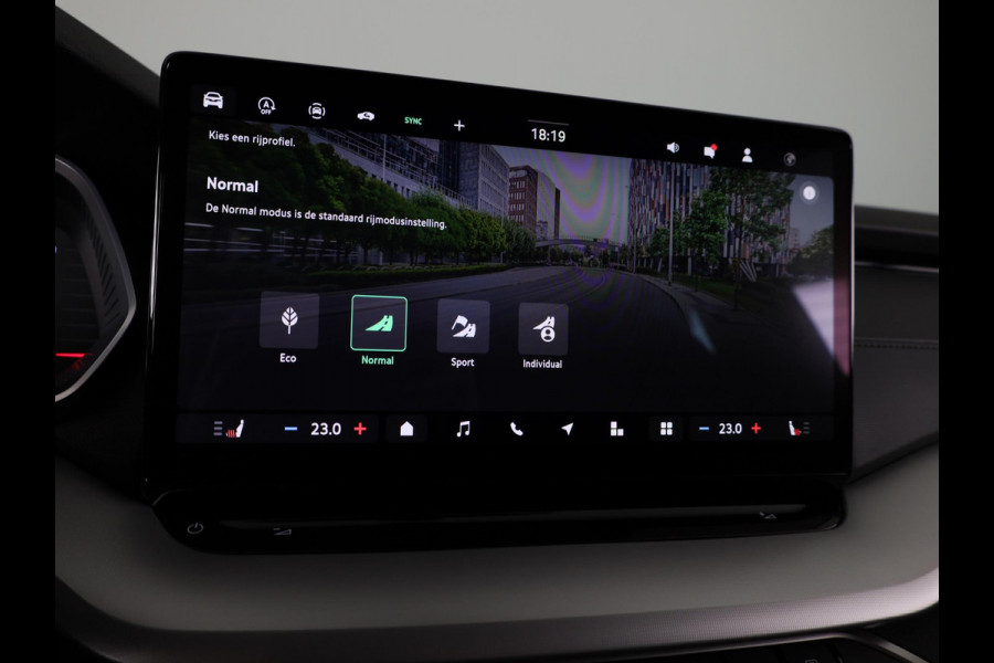 Škoda Octavia Combi Business Edition Plus 1.5 TSI MHEV 115pk DSG-7 | Trekhaak | Stoel- & Stuurverwarming | 13 inch Display | Adaptive Cruise Control |