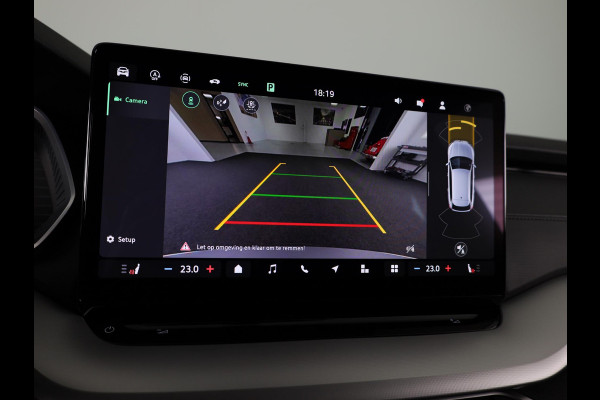 Škoda Octavia Combi Business Edition Plus 1.5 TSI MHEV 115pk DSG-7 | Trekhaak | Stoel- & Stuurverwarming | 13 inch Display | Adaptive Cruise Control |