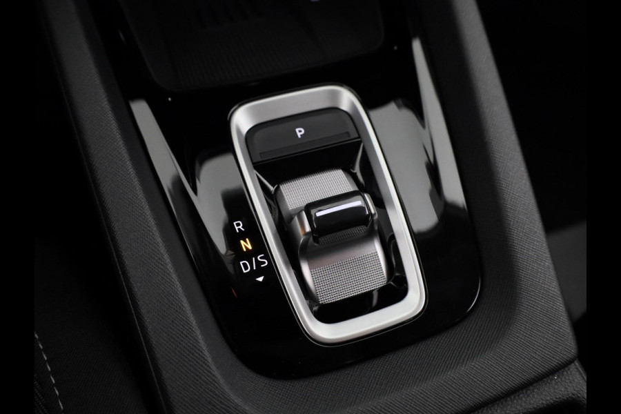 Škoda Octavia Combi Business Edition Plus 1.5 TSI MHEV 115pk DSG-7 | Trekhaak | Stoel- & Stuurverwarming | 13 inch Display | Adaptive Cruise Control |