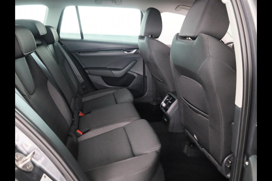 Škoda Octavia Combi Business Edition Plus 1.5 TSI MHEV 115pk DSG-7 | Trekhaak | Stoel- & Stuurverwarming | 13 inch Display | Adaptive Cruise Control |