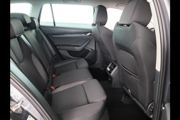Škoda Octavia Combi Business Edition Plus 1.5 TSI MHEV 115pk DSG-7 | Trekhaak | Stoel- & Stuurverwarming | 13 inch Display | Adaptive Cruise Control |