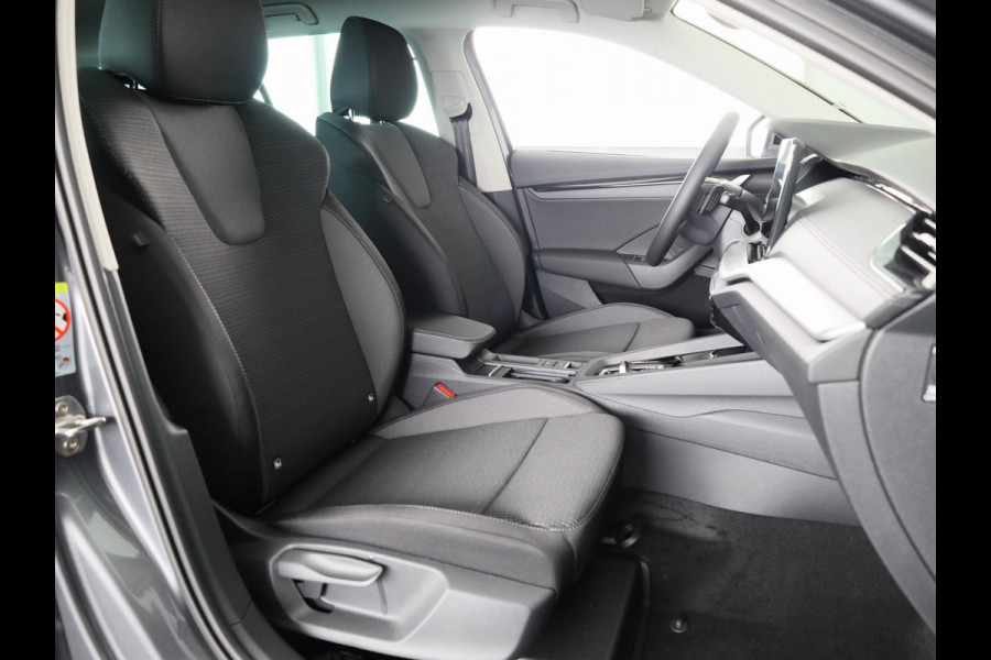 Škoda Octavia Combi Business Edition Plus 1.5 TSI MHEV 115pk DSG-7 | Trekhaak | Stoel- & Stuurverwarming | 13 inch Display | Adaptive Cruise Control |