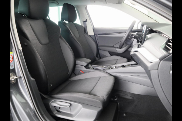 Škoda Octavia Combi Business Edition Plus 1.5 TSI MHEV 115pk DSG-7 | Trekhaak | Stoel- & Stuurverwarming | 13 inch Display | Adaptive Cruise Control |