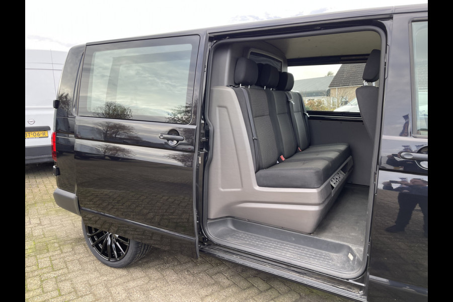 Volkswagen Transporter 2.0 TDI 150pk L2H1 30 DC 5 persoons Comfortline / vaste prijs rijklaar € 27.950 ex btw / / lease vanaf € / zwart metallic / nieuwe 20 inch velgen + banden / euro 6