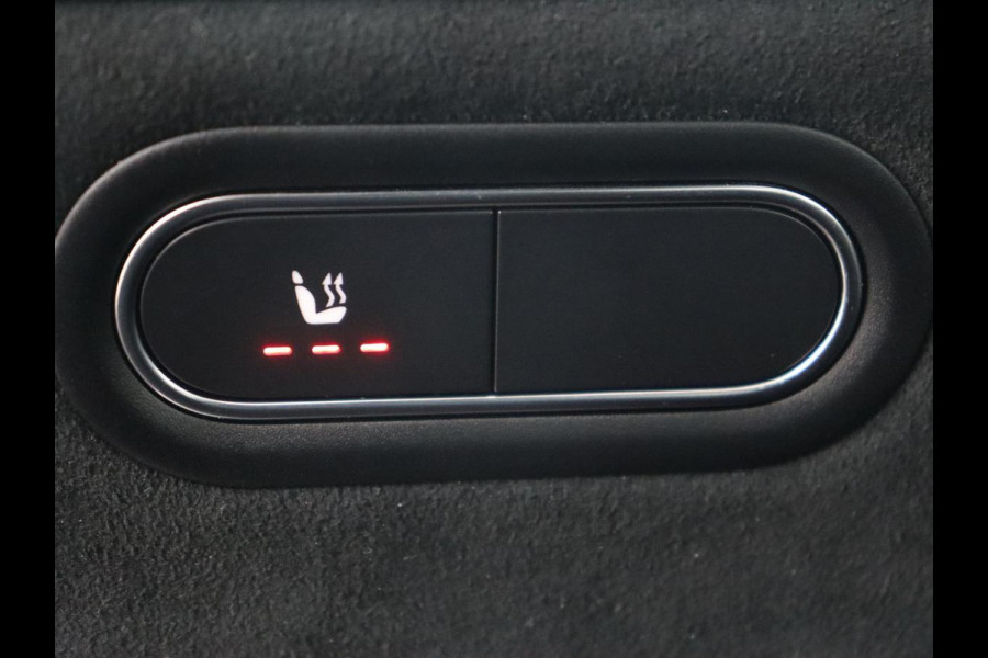 Mercedes-Benz CLA-Klasse Shooting Brake 250e AMG Night | Stoelverwarming | 360 camera | Carplay | Leder/Alcantara | Full LED | Navigatie | Full LED | Park Assist | PHEV | Plug In