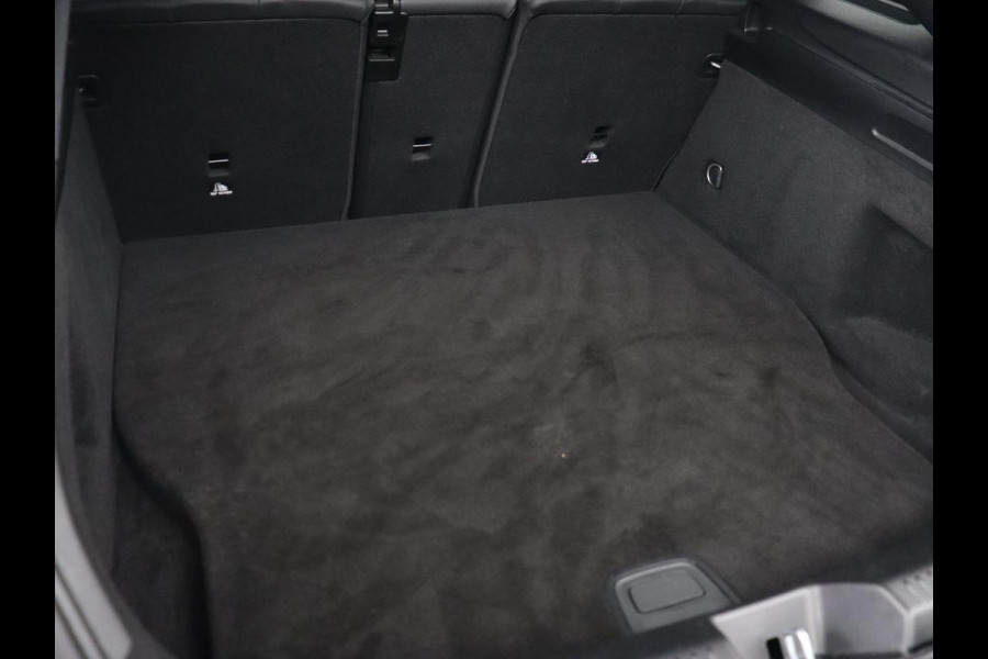 Mercedes-Benz CLA-Klasse Shooting Brake 250e AMG Night | Stoelverwarming | 360 camera | Carplay | Leder/Alcantara | Full LED | Navigatie | Full LED | Park Assist | PHEV | Plug In