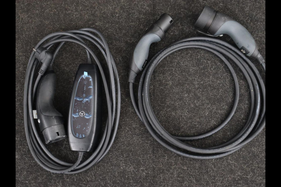 Mercedes-Benz CLA-Klasse Shooting Brake 250e AMG Night | Stoelverwarming | 360 camera | Carplay | Leder/Alcantara | Full LED | Navigatie | Full LED | Park Assist | PHEV | Plug In