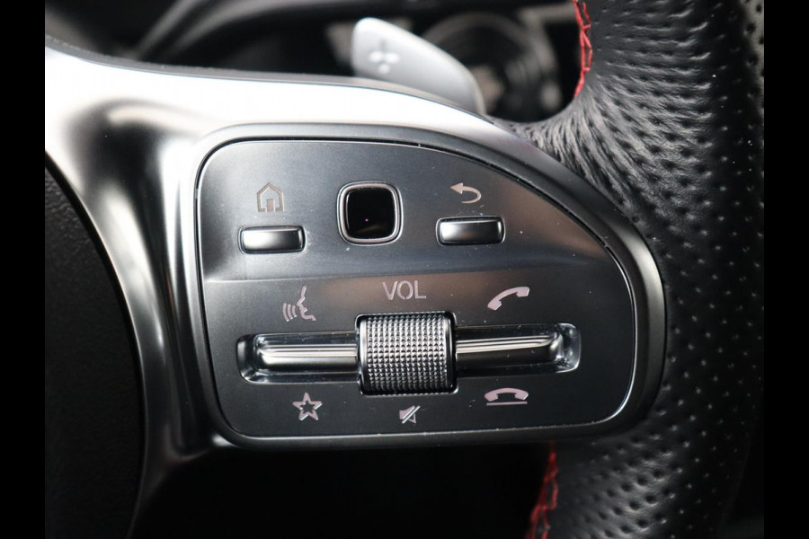 Mercedes-Benz CLA-Klasse Shooting Brake 250e AMG Night | Stoelverwarming | 360 camera | Carplay | Leder/Alcantara | Full LED | Navigatie | Full LED | Park Assist | PHEV | Plug In