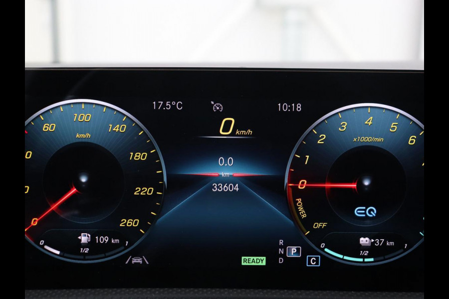 Mercedes-Benz CLA-Klasse Shooting Brake 250e AMG Night | Stoelverwarming | 360 camera | Carplay | Leder/Alcantara | Full LED | Navigatie | Full LED | Park Assist | PHEV | Plug In