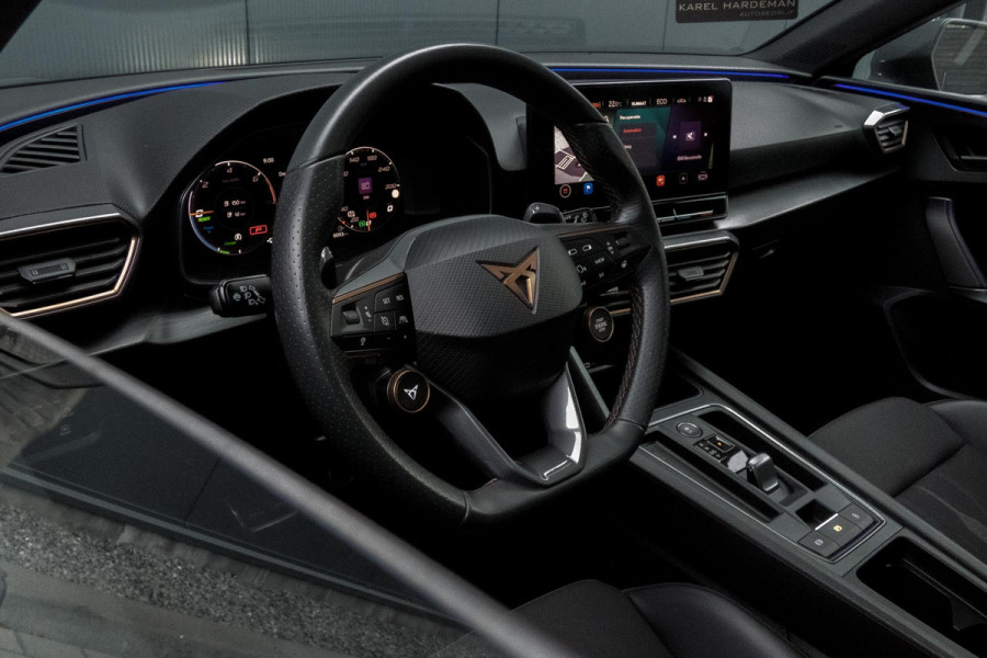 CUPRA Leon 1.4 e-Hybrid Performance VZ 245 | PANORAMADAK | ELEKTRISCH VERSTELBARE BESTUUDERSSTOEL | ACC | STUURWIELVERWARMING