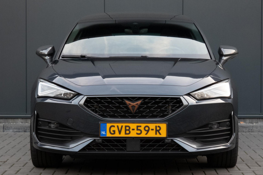 CUPRA Leon 1.4 e-Hybrid Performance VZ 245 | PANORAMADAK | ELEKTRISCH VERSTELBARE BESTUUDERSSTOEL | ACC | STUURWIELVERWARMING