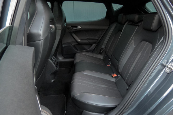 CUPRA Leon 1.4 e-Hybrid Performance VZ 245 | PANORAMADAK | ELEKTRISCH VERSTELBARE BESTUUDERSSTOEL | ACC | STUURWIELVERWARMING