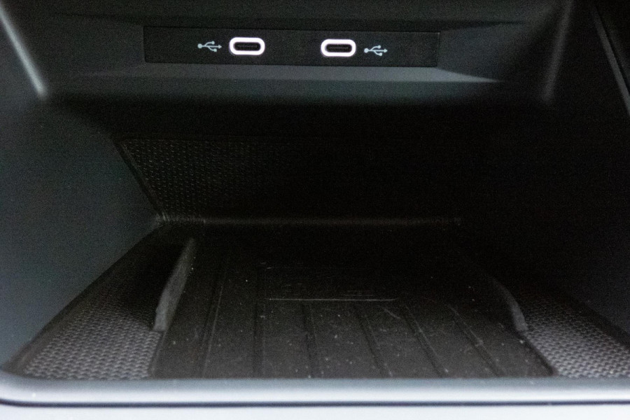 CUPRA Leon 1.4 e-Hybrid Performance VZ 245 | PANORAMADAK | ELEKTRISCH VERSTELBARE BESTUUDERSSTOEL | ACC | STUURWIELVERWARMING