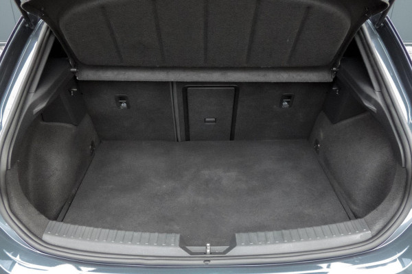 CUPRA Leon 1.4 e-Hybrid Performance VZ 245 | PANORAMADAK | ELEKTRISCH VERSTELBARE BESTUUDERSSTOEL | ACC | STUURWIELVERWARMING