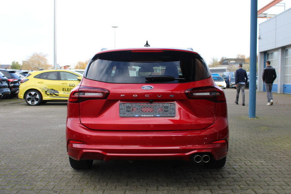 Ford FOCUS Wagon 1.0 EcoBoost Hybrid ST Line X 155pk | Trekhaak afneembaar | Panoramadak | Bang&Olufsen | Adaptive cruise control | Winter Pack | All season banden | Camera