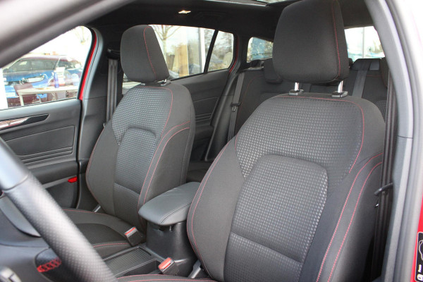 Ford FOCUS Wagon 1.0 EcoBoost Hybrid ST Line X 155pk | Trekhaak afneembaar | Panoramadak | Bang&Olufsen | Adaptive cruise control | Winter Pack | All season banden | Camera