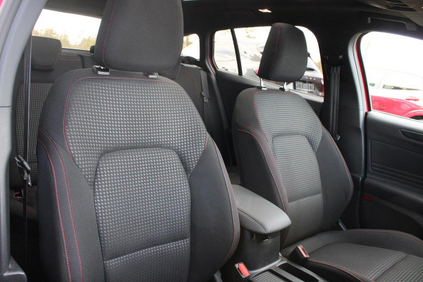 Ford FOCUS Wagon 1.0 EcoBoost Hybrid ST Line X 155pk | Trekhaak afneembaar | Panoramadak | Bang&Olufsen | Adaptive cruise control | Winter Pack | All season banden | Camera