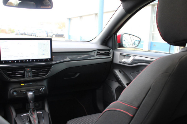 Ford FOCUS Wagon 1.0 EcoBoost Hybrid ST Line X 155pk | Trekhaak afneembaar | Panoramadak | Bang&Olufsen | Adaptive cruise control | Winter Pack | All season banden | Camera