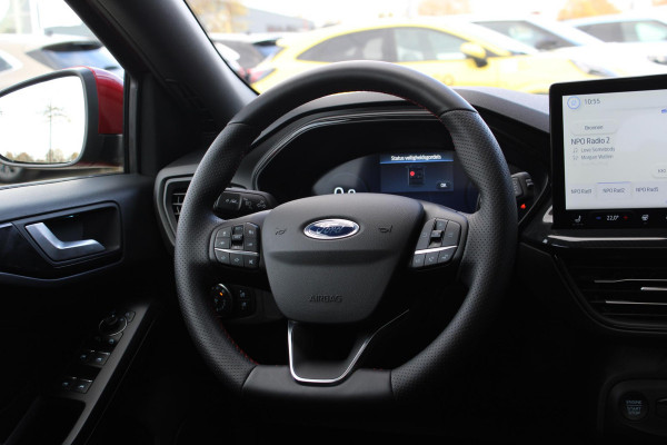 Ford FOCUS Wagon 1.0 EcoBoost Hybrid ST Line X 155pk | Trekhaak afneembaar | Panoramadak | Bang&Olufsen | Adaptive cruise control | Winter Pack | All season banden | Camera