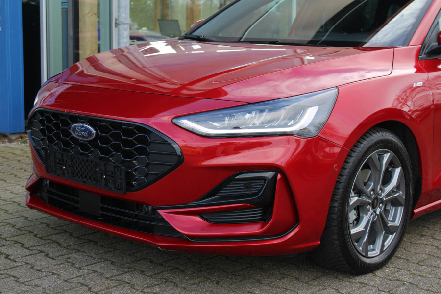 Ford FOCUS Wagon 1.0 EcoBoost Hybrid ST Line X 155pk | Trekhaak afneembaar | Panoramadak | Bang&Olufsen | Adaptive cruise control | Winter Pack | All season banden | Camera