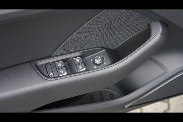 Audi A3 Sportback 1.4 TFSI CoD 3x S Line AUTOMAAT-ACC-BANG OLUFSEN-CAMERA-DRIVE SELECT-FULL LED-NAVIGATIE-PANORAMA-TREKHAAK