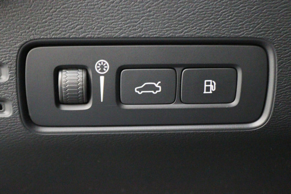 Volvo XC40 1.5 T5 Recharge Business Pro Camera, Apple Carplay, Keyless, LED, Lane Assist, PDC