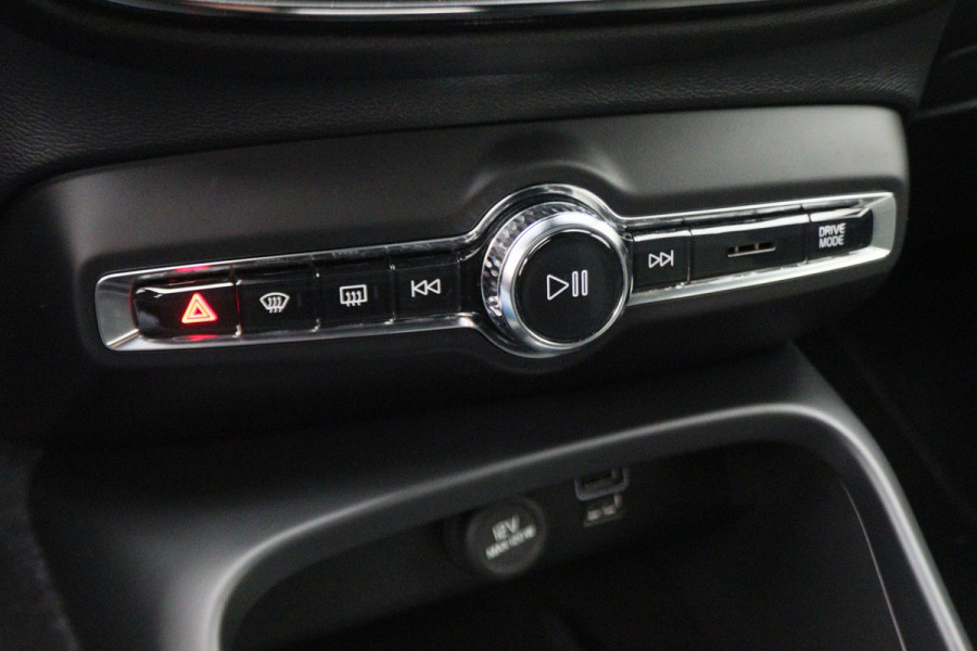 Volvo XC40 1.5 T5 Recharge Business Pro Camera, Apple Carplay, Keyless, LED, Lane Assist, PDC
