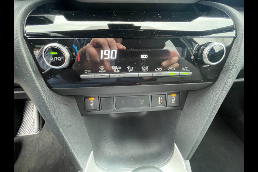 Toyota Yaris Cross 1.5 Hybrid First Edition